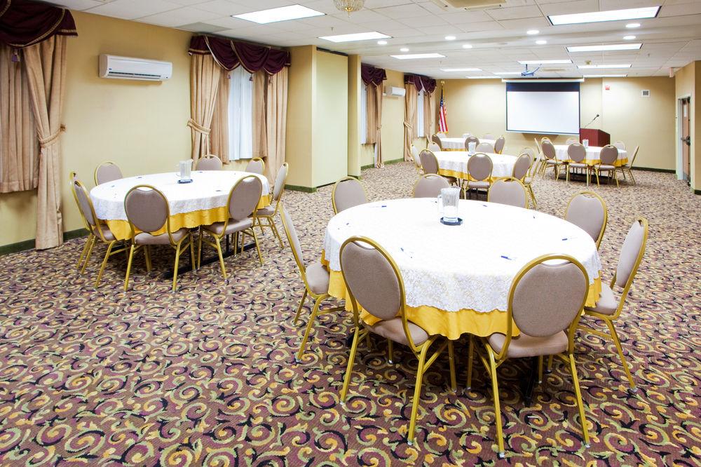 Holiday Inn Express Prince Frederick By Ihg Exterior photo